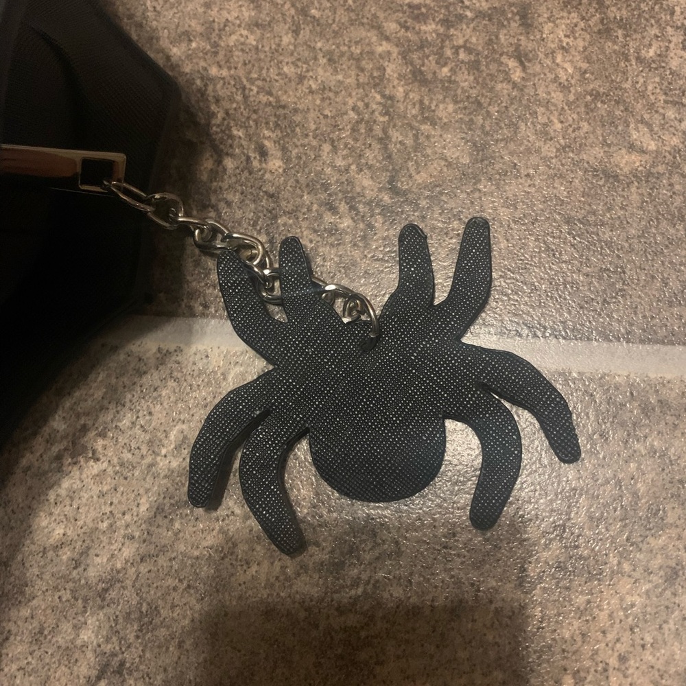 Mad Engine Halloween SPIDERWEB HEART Backpack Bag /Spider Zip Pull - Picture 4 of 9